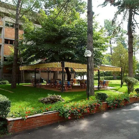 Michelangelo Hotel 4*